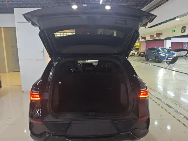 BYD Yuan PLUS — Фото автомобиля 18
