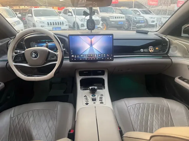 BYD Han — Фото автомобиля 5