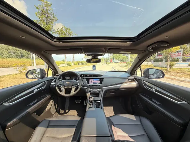 Cadillac XT5 — Фото автомобиля 7