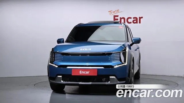 Kia EV9 — Фото автомобиля 3