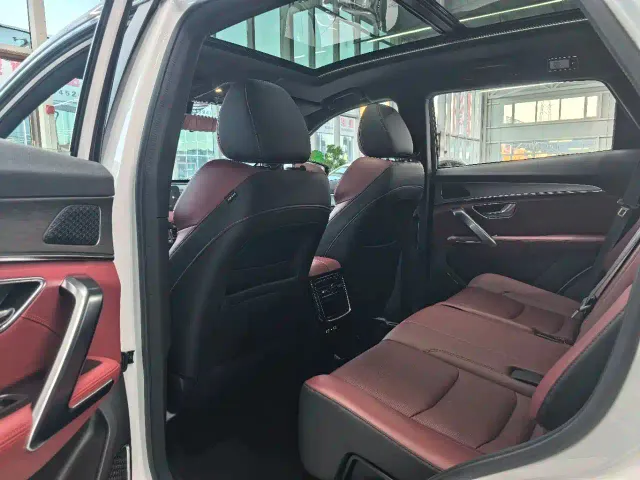Jetour X70 Plus — Фото автомобиля 8