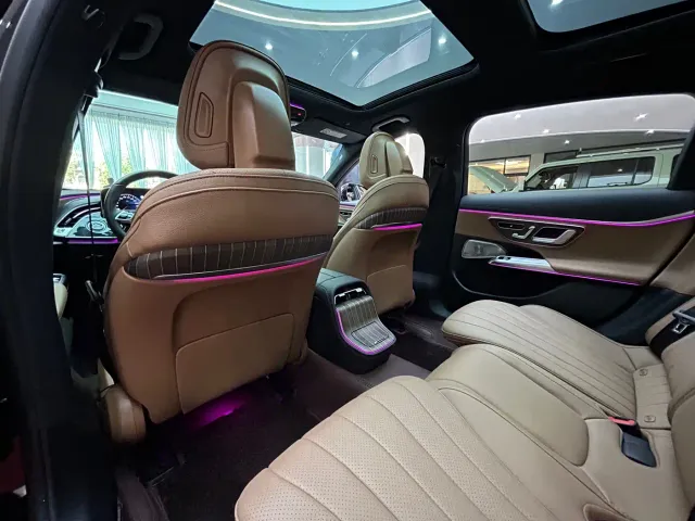 Mercedes-Benz E-Class — Фото автомобиля 17