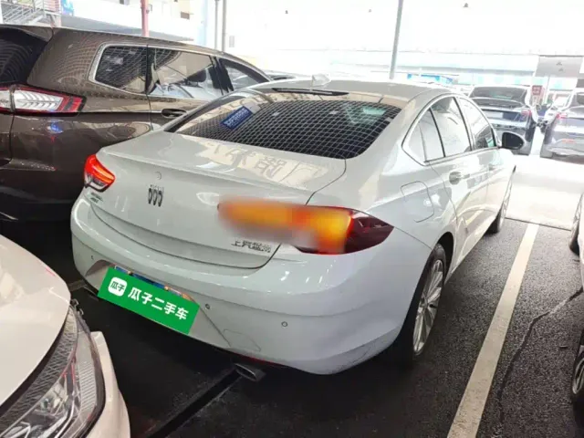 Buick Regal — Фото автомобиля 6