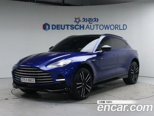 Фотография автомобиля — Astonmartin DBX 4.0 V8 707