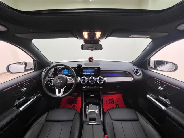 Mercedes-Benz EQB — Фото автомобиля 19