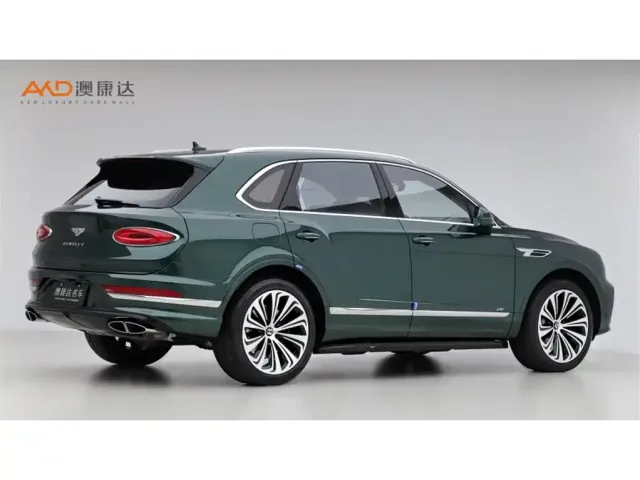 Bentley Bentayga — Фото автомобиля 3