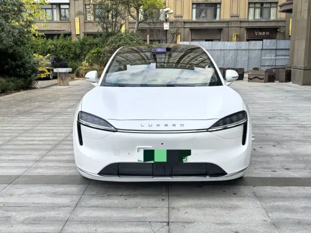 Luxeed R7 — Фото автомобиля 2