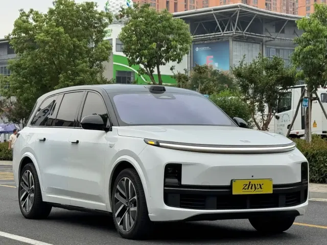 Li Auto L9 — Фото автомобиля 3