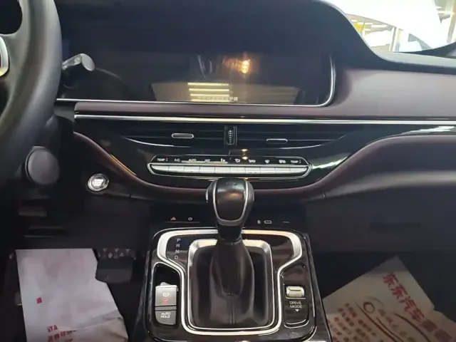 GAC Trumpchi M6 — Фото автомобиля 12