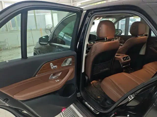 Mercedes-Benz GLE-Class — Фото автомобиля 6