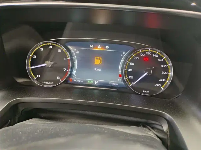 GAC Trumpchi M8 — Фото автомобиля 9