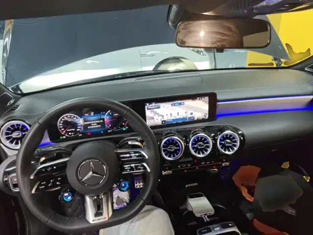 Mercedes-Benz A-Class AMG — Фото автомобиля 9