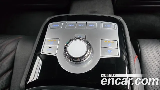 Genesis G80 Бензин 2.5 турбо AWD — Фото автомобиля 27