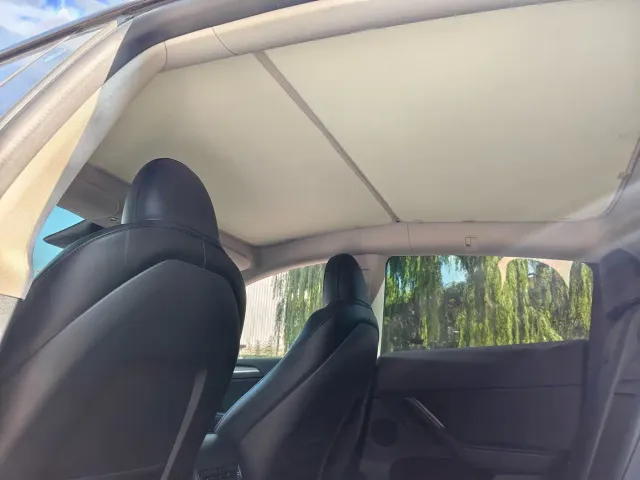 Tesla Model Y — Фото автомобиля 14