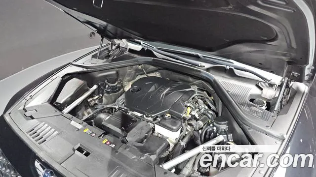 Genesis GV80 2.5T Бензин AWD — Фото автомобиля 6