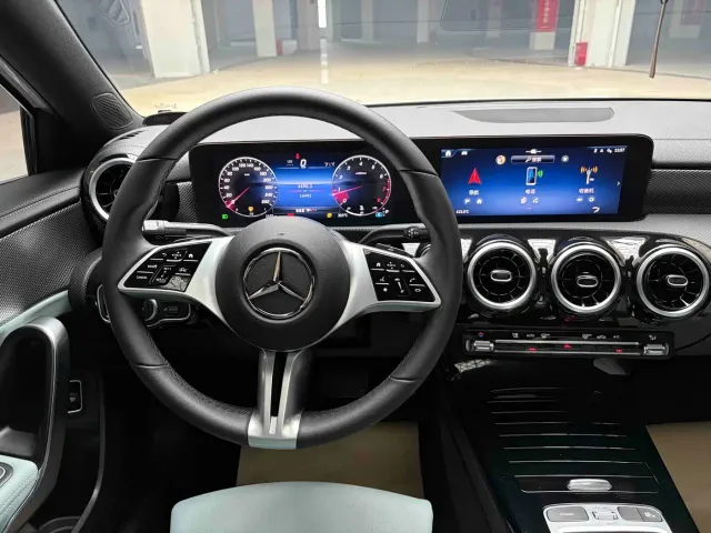 Mercedes-Benz A-Class — Фото автомобиля 9