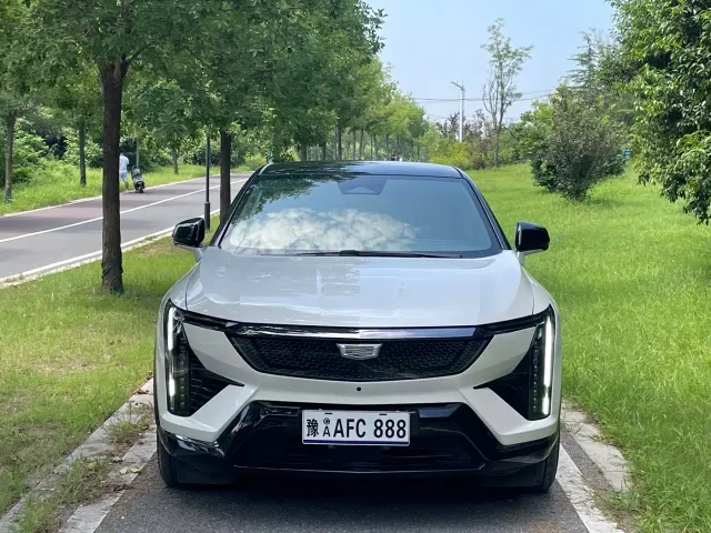 Cadillac Optiq — Фото автомобиля 2