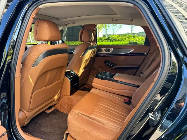 Hongqi H9 — Фото автомобиля 6