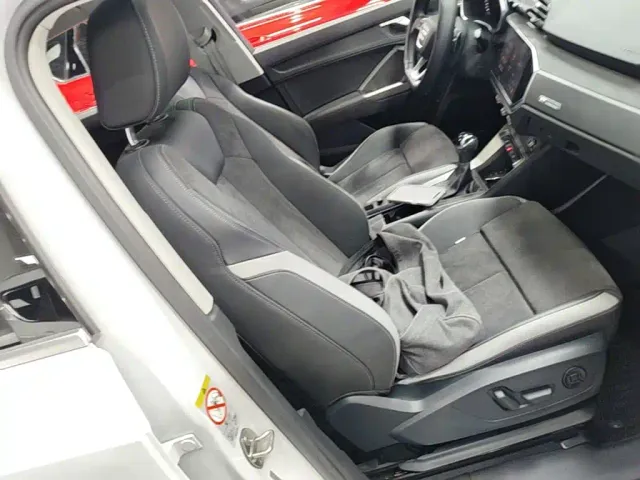 Audi Q3 — Фото автомобиля 24