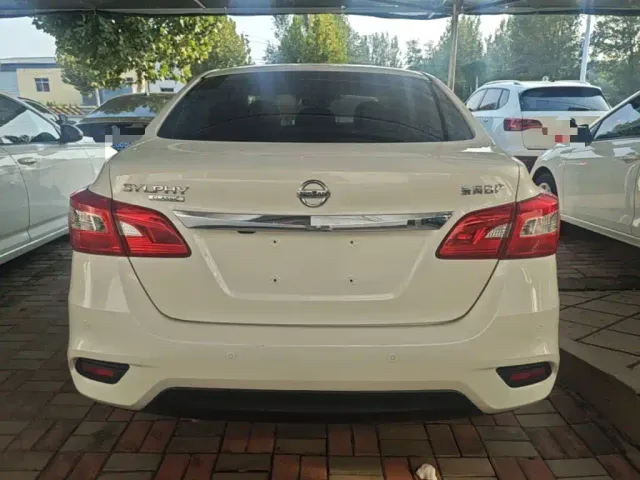 Nissan Sylphy — Фото автомобиля 5