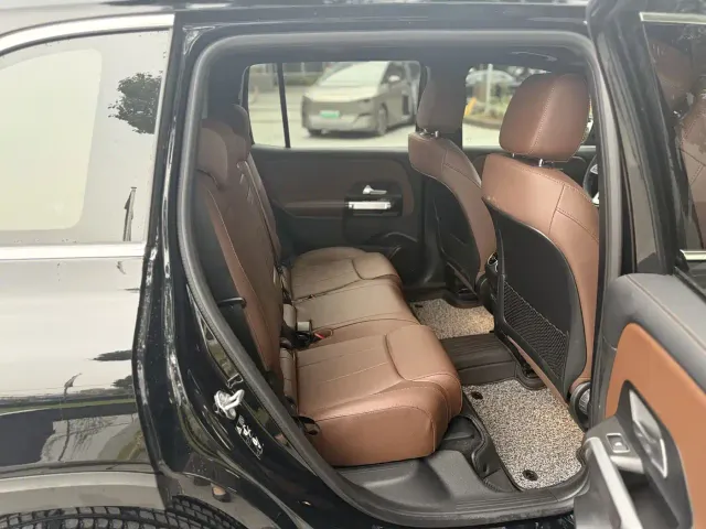 Mercedes-Benz GLB-Class — Фото автомобиля 5