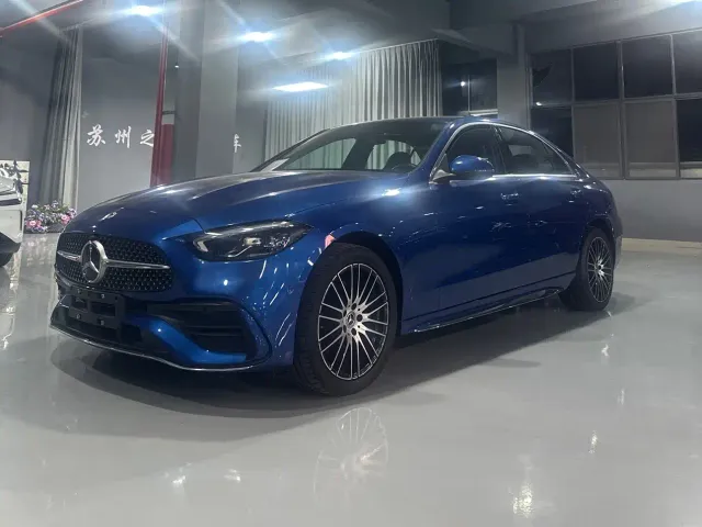 Фотография автомобиля — Mercedes-Benz C-Class