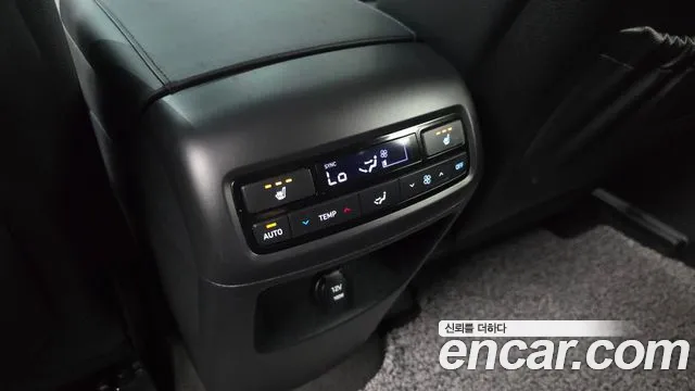 Hyundai Palisade Palisade Дизель 2.2 2WD — Фото автомобиля 23