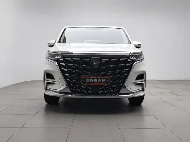 Roewe Roewe iMAX8 EV 2025 Model 1.5T DMH Land Premium Edition — Фото автомобиля 3