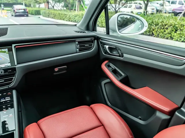 Porsche Macan — Фото автомобиля 20