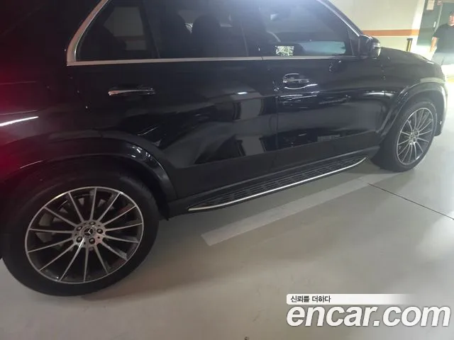 Mercedes-Benz GLE-Class — Фото автомобиля 3