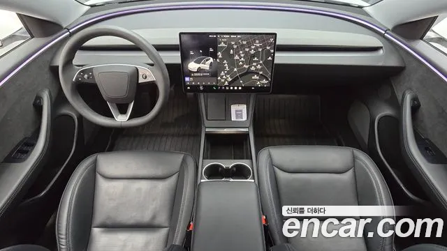 Tesla Model 3 — Фото автомобиля 10