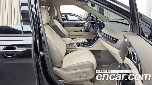 Kia Carnival — Фото автомобиля 17