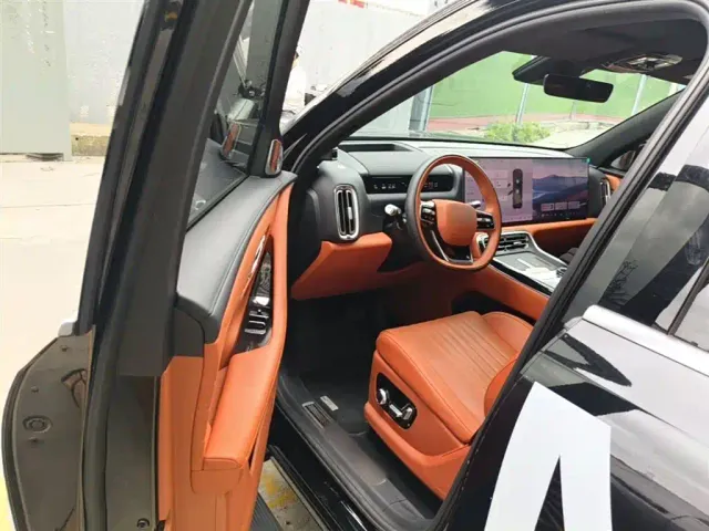 Geely Galaxy M9 — Фото автомобиля 15