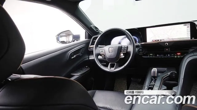 Toyota Crown — Фото автомобиля 14