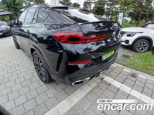 BMW X6 — Фото автомобиля 2