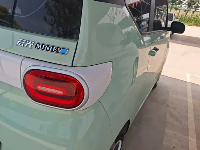 Wuling Hongguang Mini EV — Фото автомобиля 7