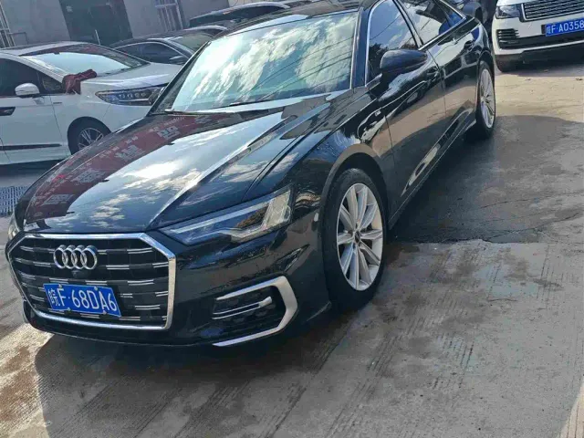 Фотография автомобиля — Audi A6L