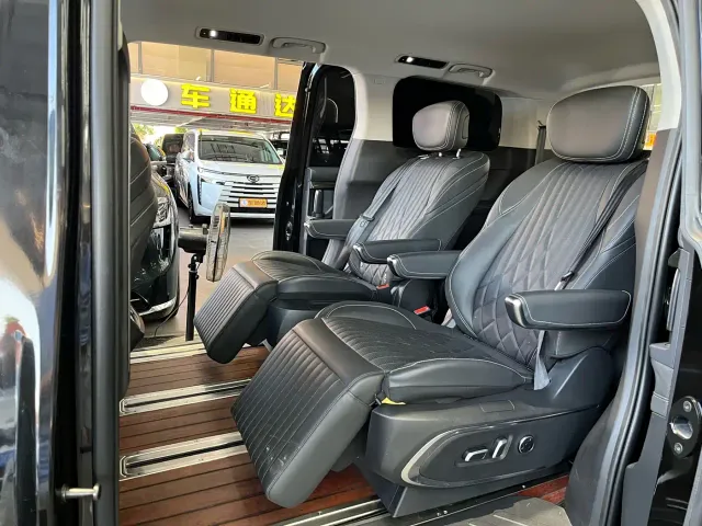 Maxus Dajia 9 — Фото автомобиля 12