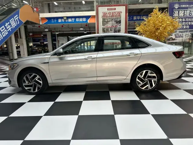 Volkswagen Sagitar — Фото автомобиля 6