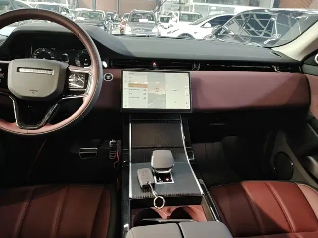 Land Rover Range Rover Evoque — Фото автомобиля 13