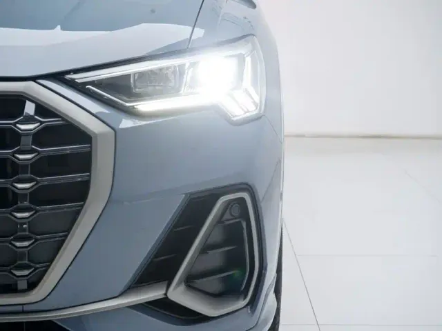 Audi Q3 — Фото автомобиля 12