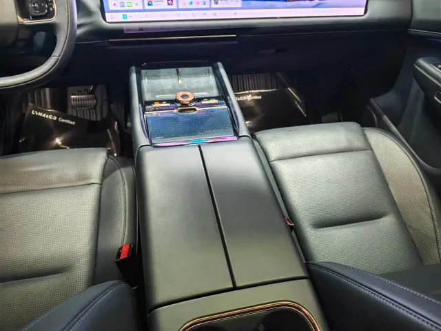 Lynk & Co 900 — Фото автомобиля 10