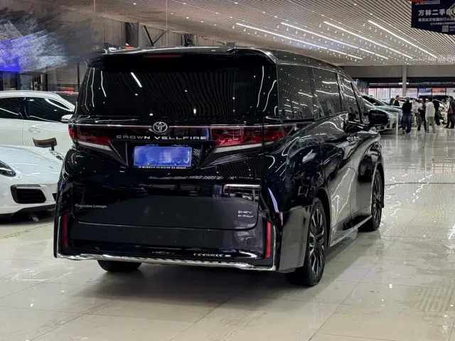 Toyota Vellfire — Фото автомобиля 6