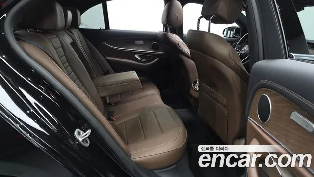 Mercedes-Benz E-Class W213 — Фото автомобиля 18