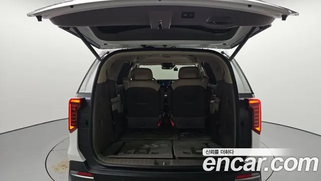 Kia Carnival Generation 4 — Фото автомобиля 20
