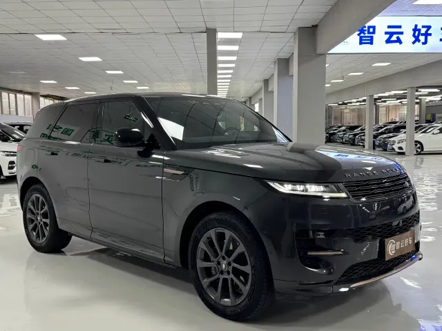 Land Rover Range Rover Sport — Фото автомобиля 3
