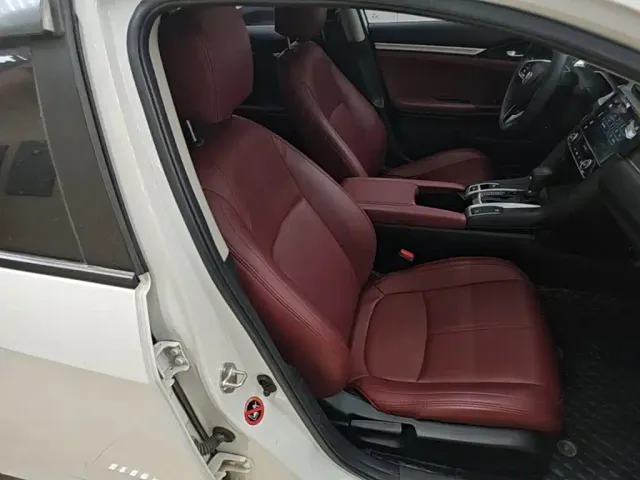 Honda Civic 2019 220TURBO CVT Jingdong Edition China VI — Фото автомобиля 24