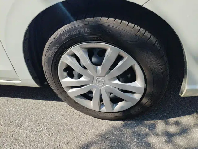 Honda Fit — Фото автомобиля 24