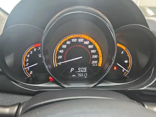 Toyota YARiS L Zhi Xuan — Фото автомобиля 7