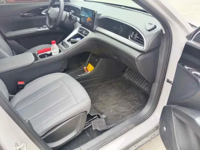 Geely Galaxy Starry Wish 2026 Edition 310km Youth Version — Фото автомобиля 13